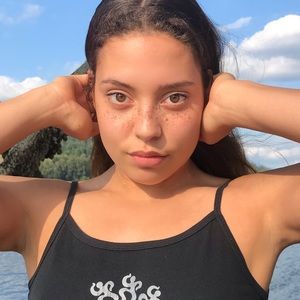 Meet your Posher, Sierra